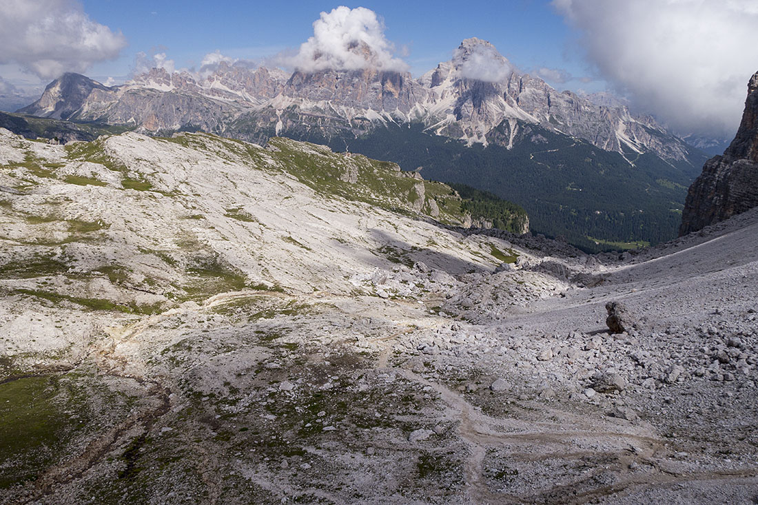 croda006.jpg - Blick von der Forcella de Formin zu den Tofane.