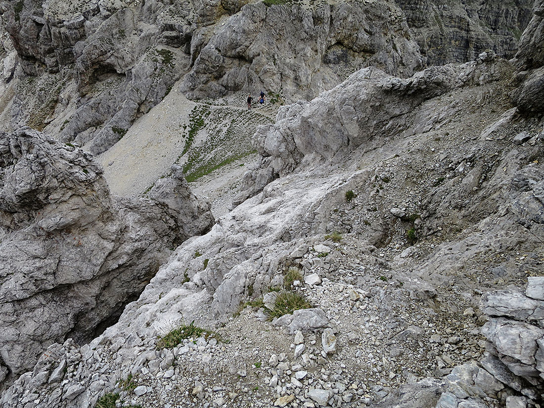 kreuz024.jpg - Die Stelle von oben. Nein, auslassen brauchst da nicht.                               